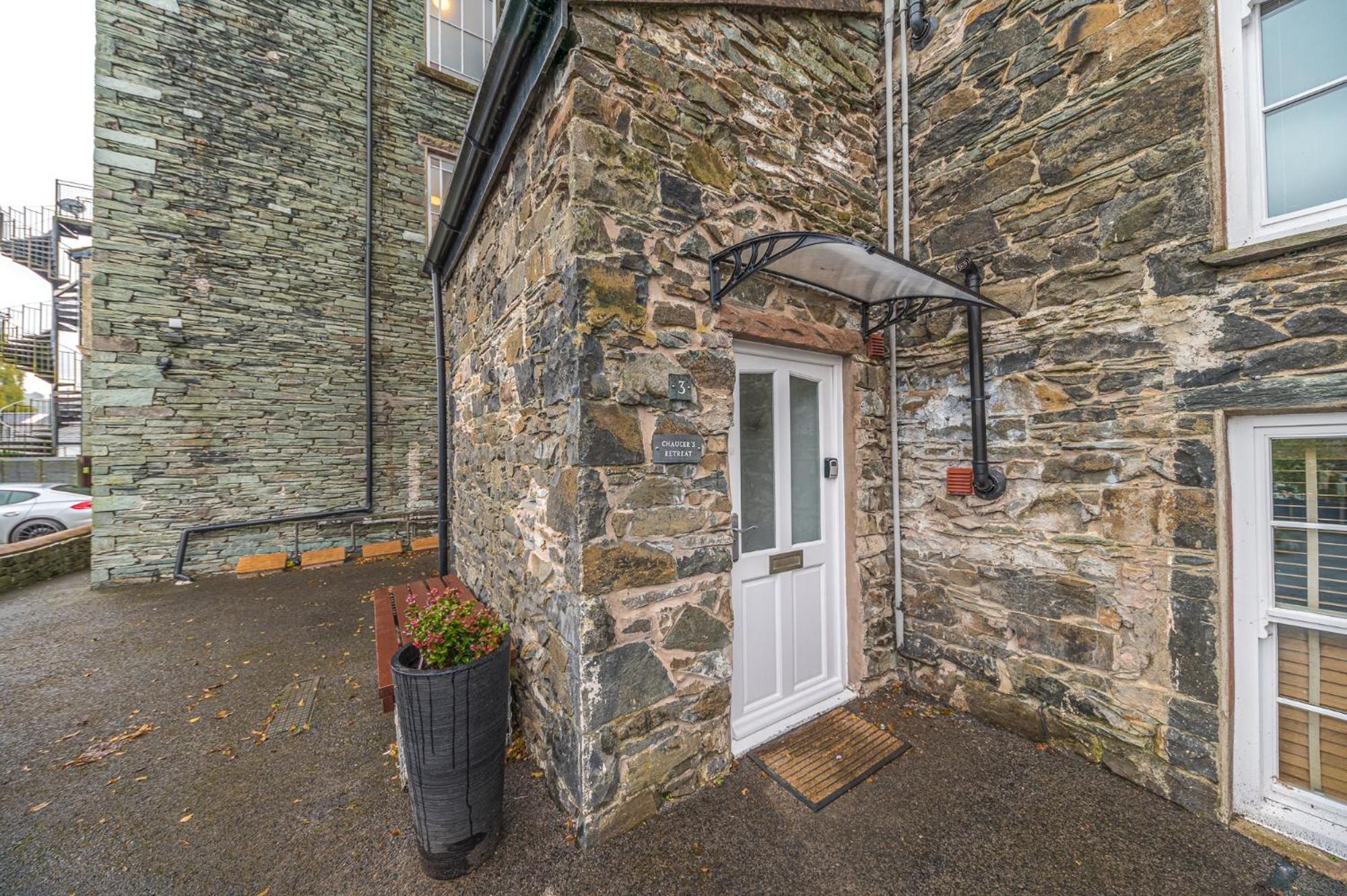 Chaucer'S Retreat, Chaucer House, Keswick Apartman Keswick  Kültér fotó